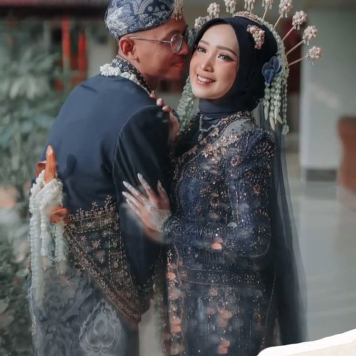 Foto Weeding 4